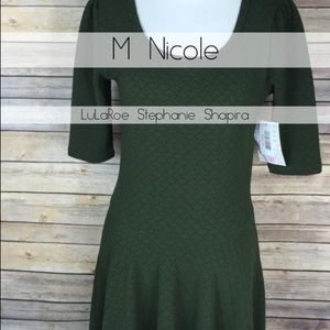 Medium LuLaRoe Nicole Dress New